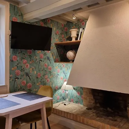 La Saint Jean Cosy For Two With Fireplace Centre *