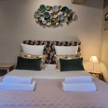 La Saint Jean Cosy For Two With Fireplace Centre Apartmán